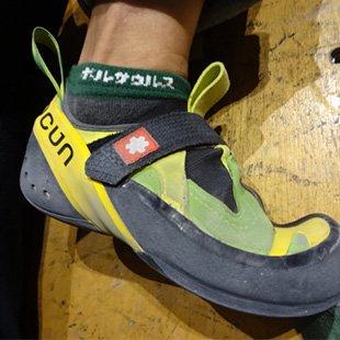 ツーフィンガーソックス